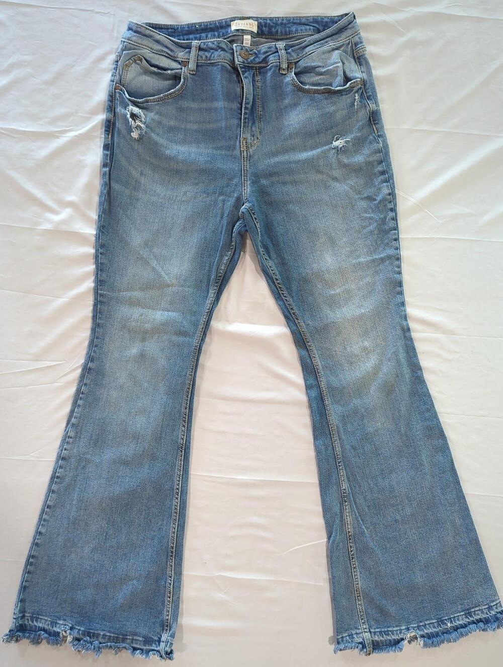 Shyanne Jeans Womens 33W X 34L Blue Med Wash Mid Rise Flare Fringe Stretch Denim